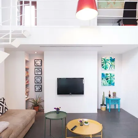 Apartment Design And Luminous Duplex In The Old Town Alicante